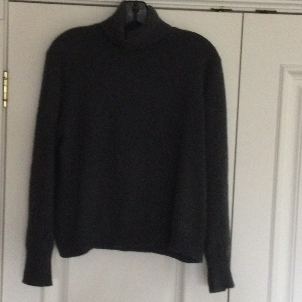 Classic cashmere turtleneck